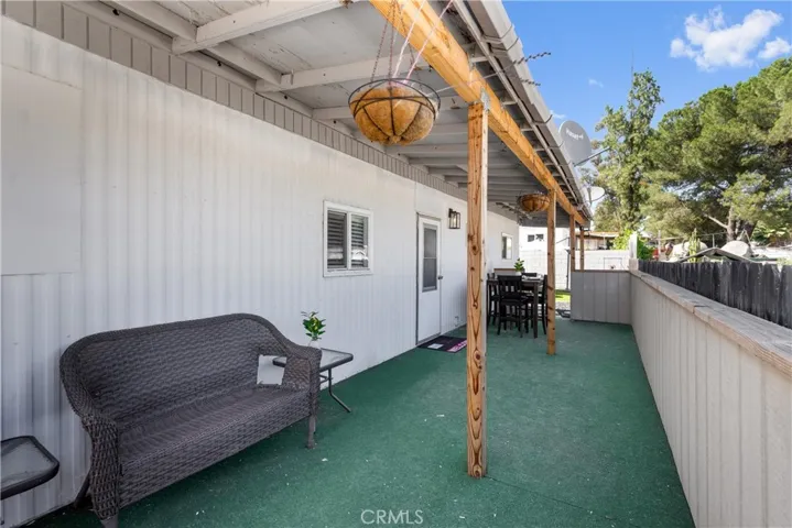 Porch area with shade