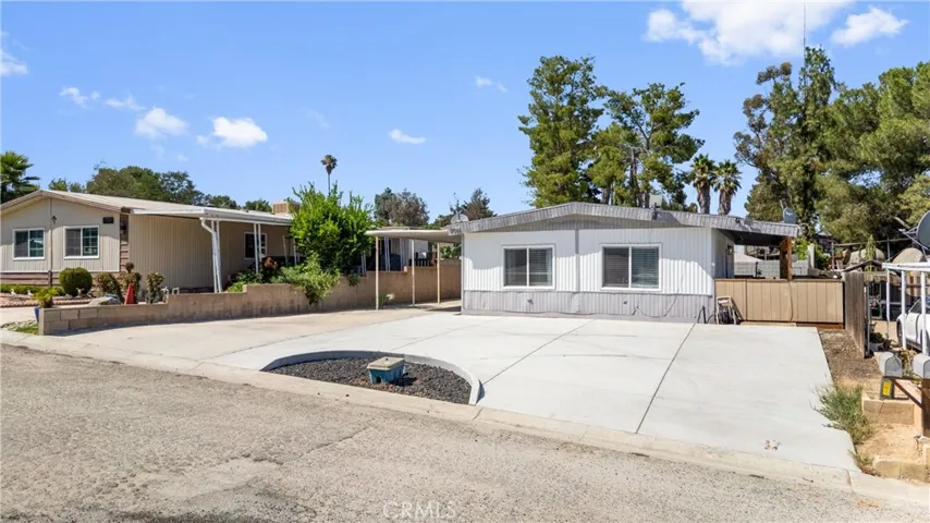 Oversized driveway with newer concrete
