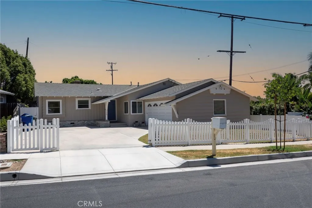 1100 N Euclid Street, La Habra, California 90631, 3 Bedrooms Bedrooms, ,2 BathroomsBathrooms,Residential,For Sale,Euclid,TR25188054