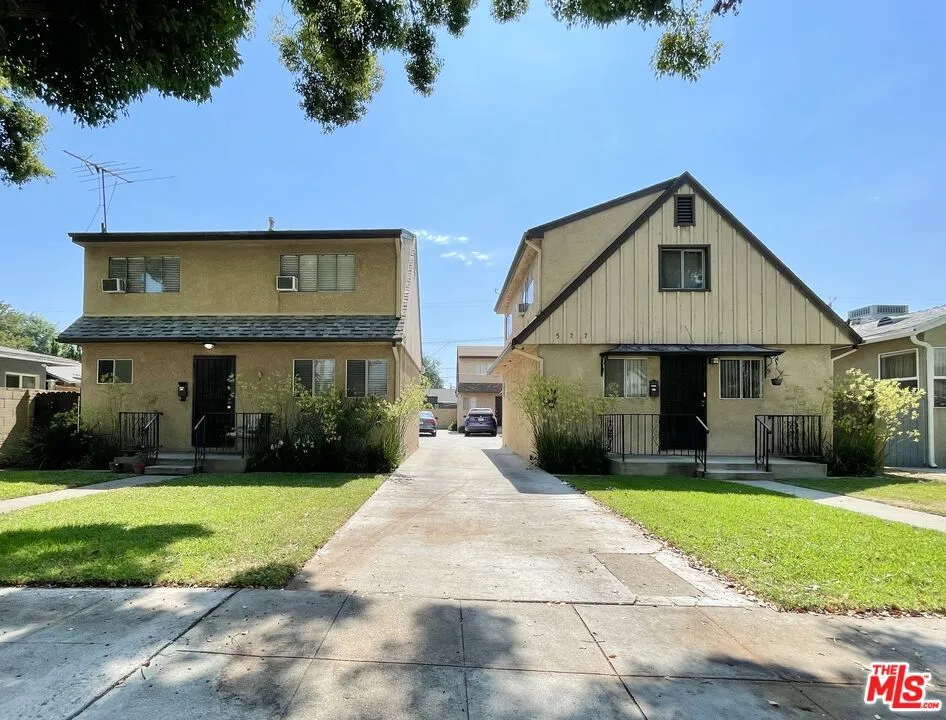 525 N Shelton Street 525, Burbank, California 91506, 2 Bedrooms Bedrooms, ,2 BathroomsBathrooms,Residential Lease,For Rent,Shelton,25580949