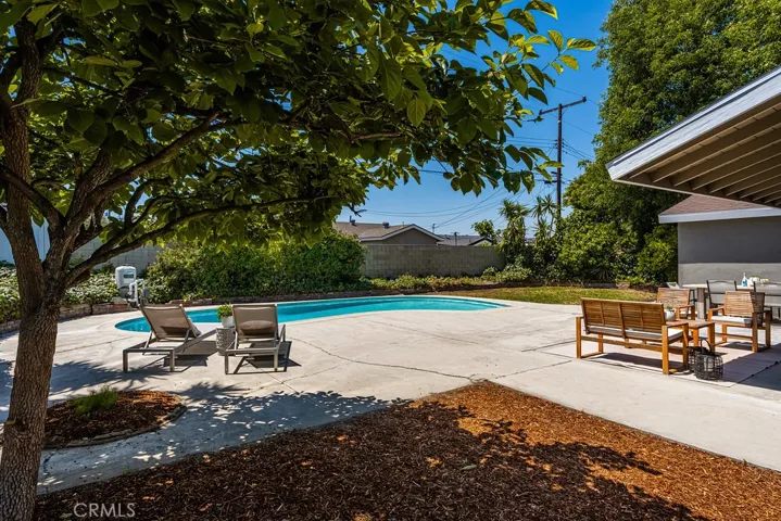 2049 Wickshire Avenue, Hacienda Heights, California 91745