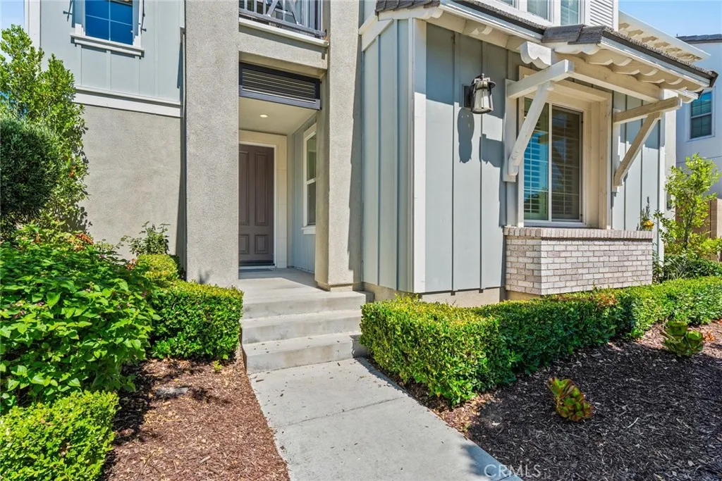 115 Mustard, Irvine, California 92618 home-pic-3