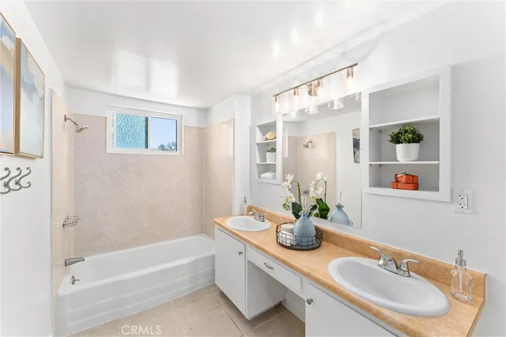8236 Henderson, Buena Park, California 90621