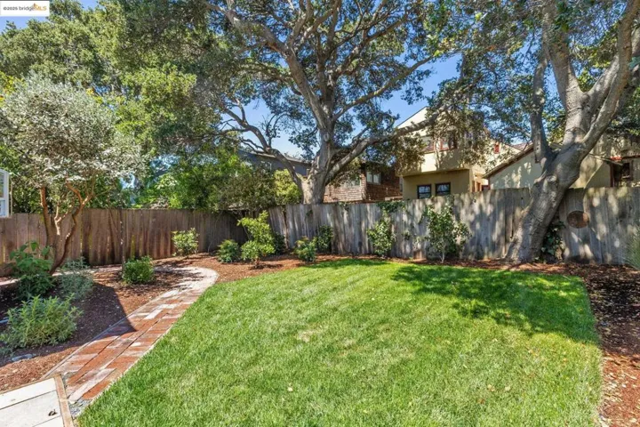 1635 Ocean View, Kensington, California 94707