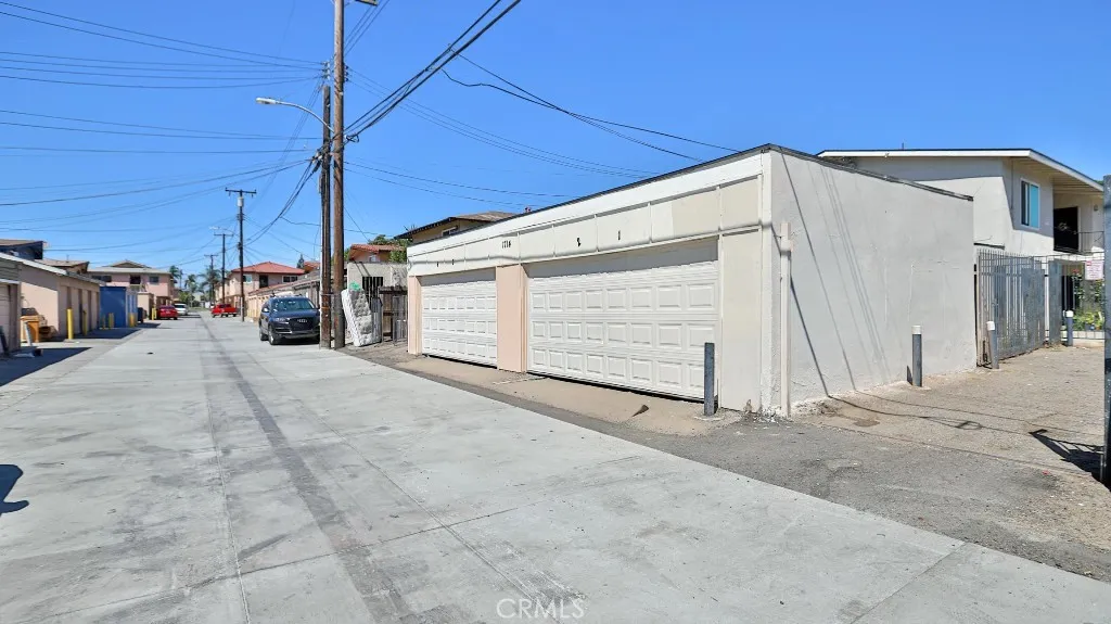 1714 Evergreen Street, Santa Ana, California 92707 home-pic-10