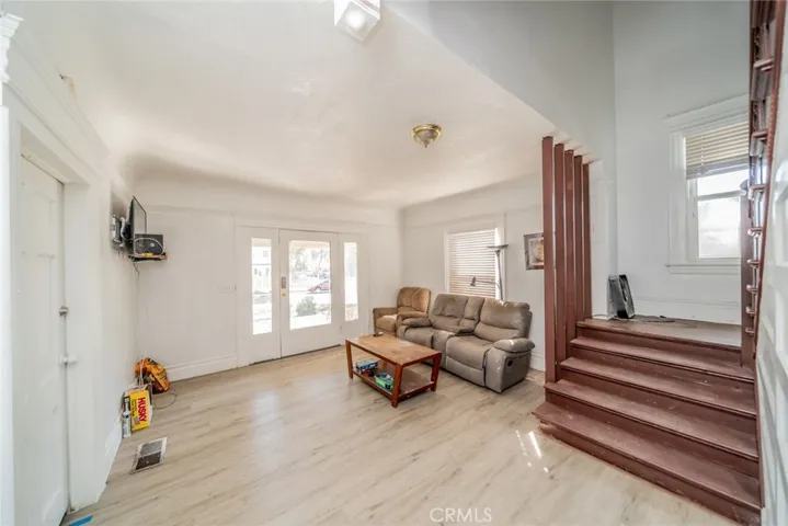 3987 4th Street, Riverside, California 92501