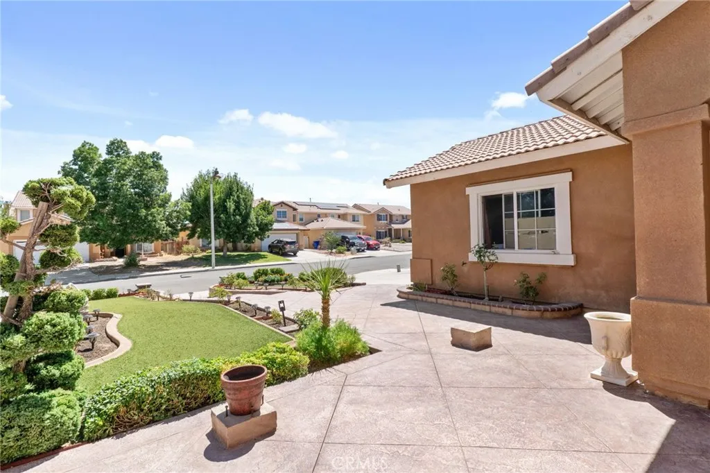 12776 Berrydale Street, Victorville, California 92392 home-pic-3