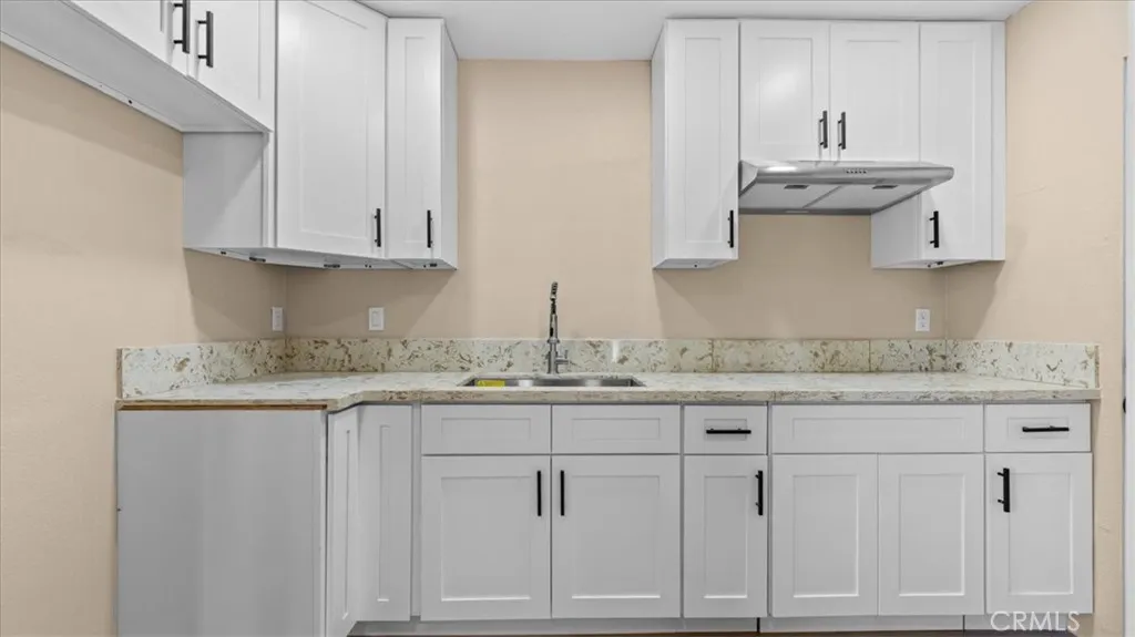 2408 S Taylor Place, Ontario, California 91761 home-pic-25