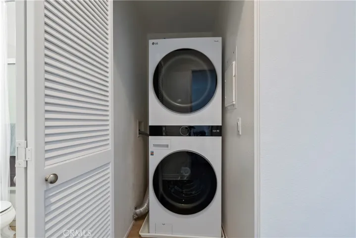 182 Westport 104, Newport Beach, California 92660
