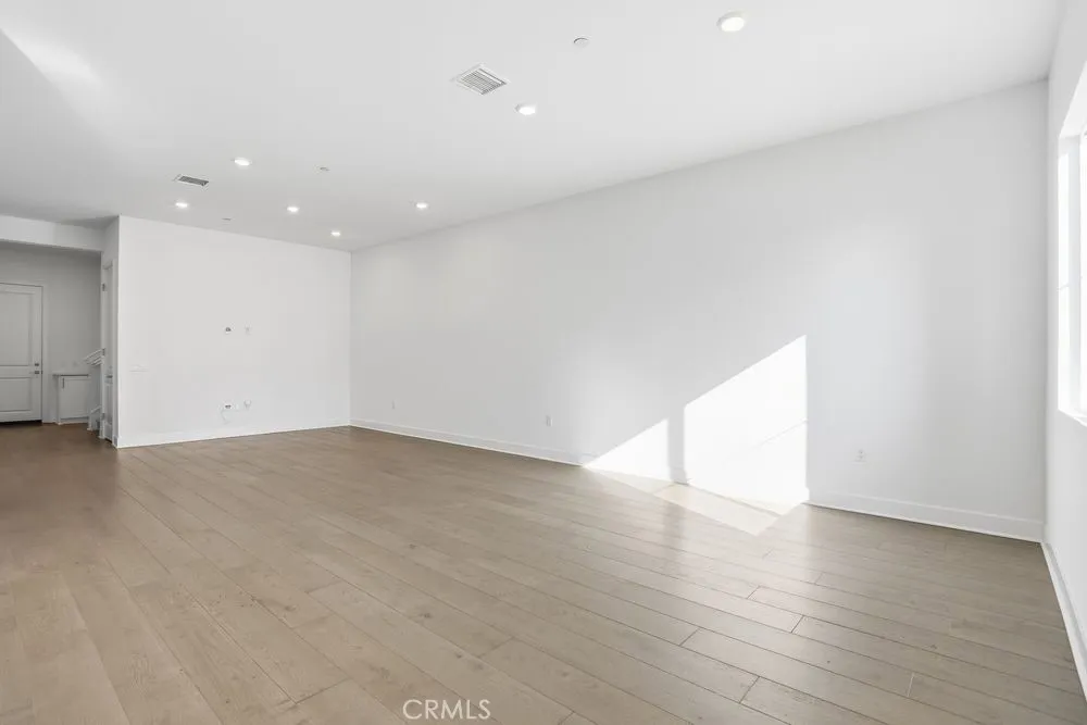673 Beacon, Irvine, California 92618 home-pic-6