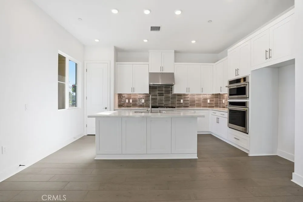 673 Beacon, Irvine, California 92618 home-pic-4
