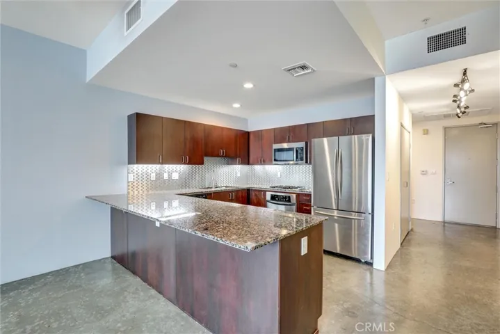 285 W 6th Street 327, San Pedro, California 90731