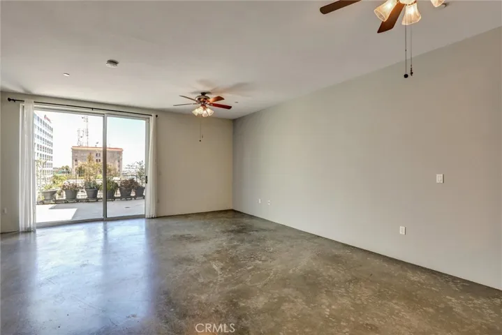 285 W 6th Street 327, San Pedro, California 90731