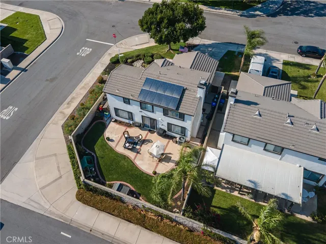 Aerial photo of the house with affordably leased and energy-saving solar panels