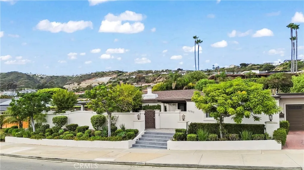 32702 Seven Seas Drive, Dana Point, California 92629, 6 Bedrooms Bedrooms, ,6 BathroomsBathrooms,Residential,For Sale,Seven Seas,OC25188224