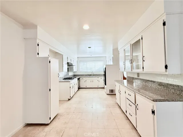 1500 Garfield Avenue, San Marino, California 91108