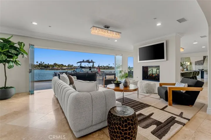 409 Morning Star, Newport Beach, California 92660