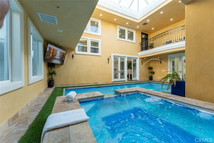 409 Morning Star, Newport Beach, California 92660