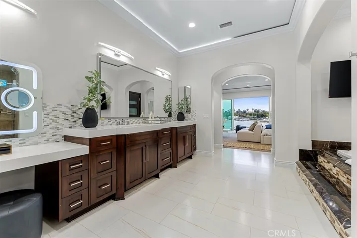 409 Morning Star, Newport Beach, California 92660