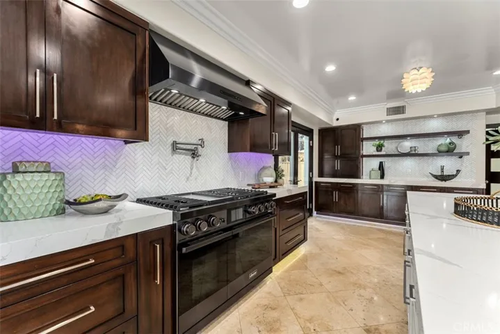 409 Morning Star, Newport Beach, California 92660