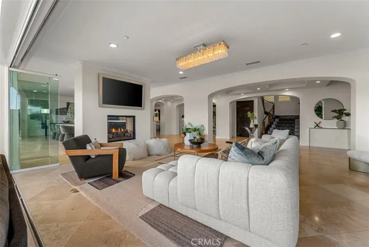 409 Morning Star, Newport Beach, California 92660