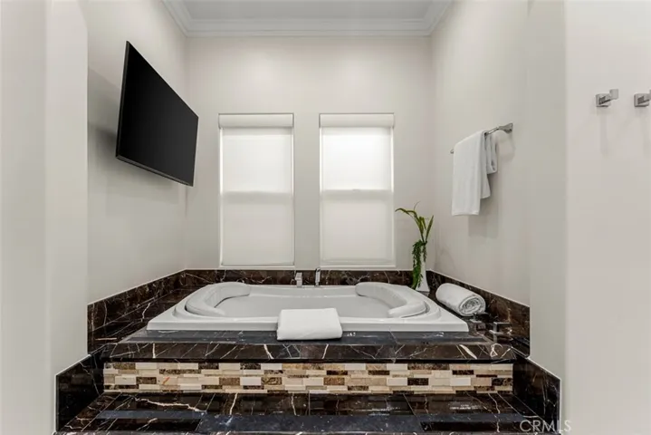 409 Morning Star, Newport Beach, California 92660