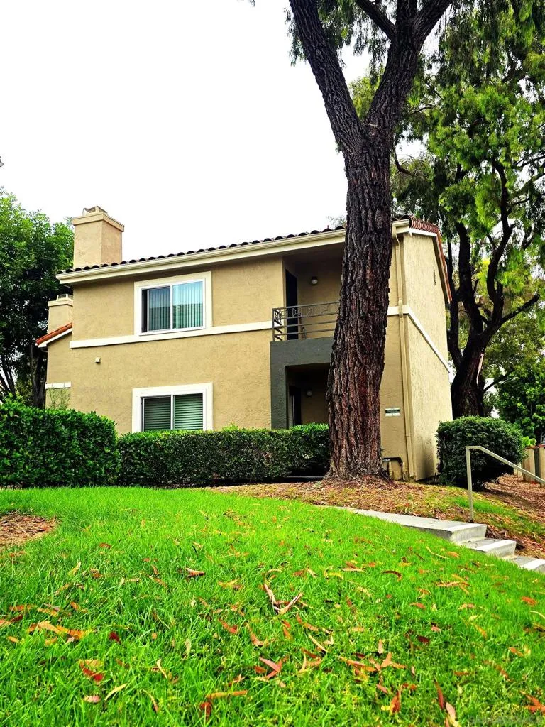 7597 Charmant Dr 901, San Diego, California 92122 home-pic-2