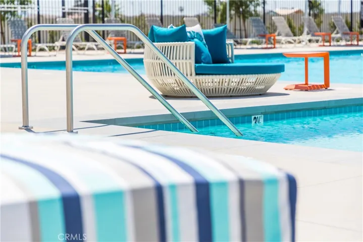 4152 S S. Limecrest Paseo 19, Ontario, California 91761