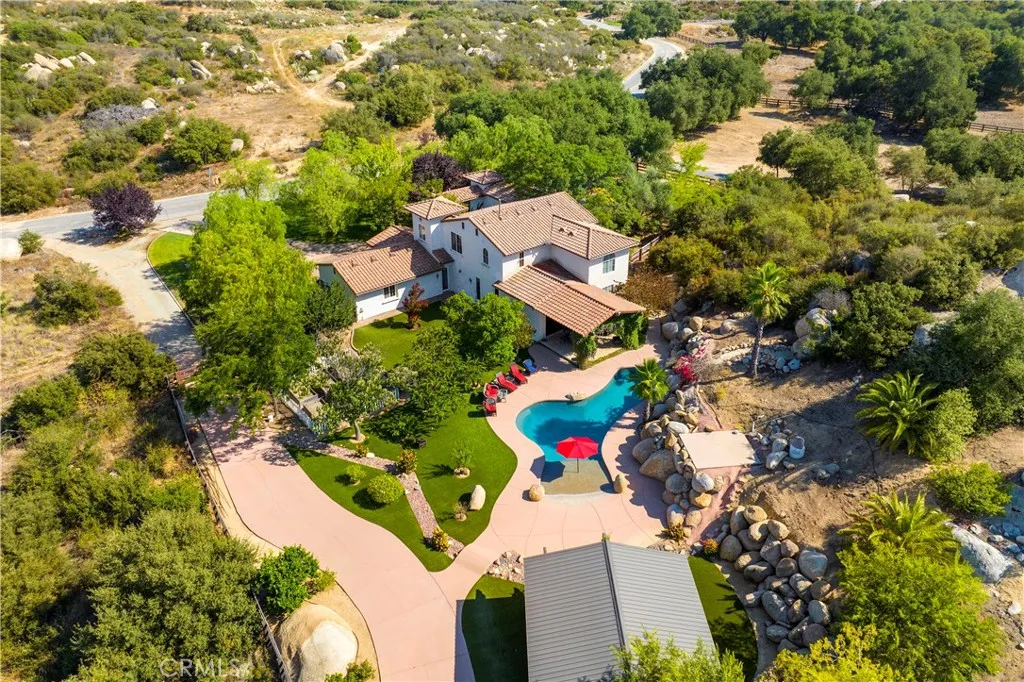 42179 Calle Paramo, Murrieta, California 92562 home-pic-45