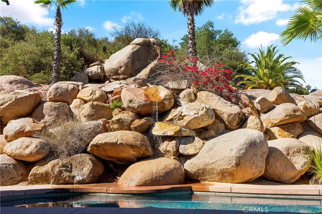 42179 Calle Paramo, Murrieta, California 92562 home-pic-8
