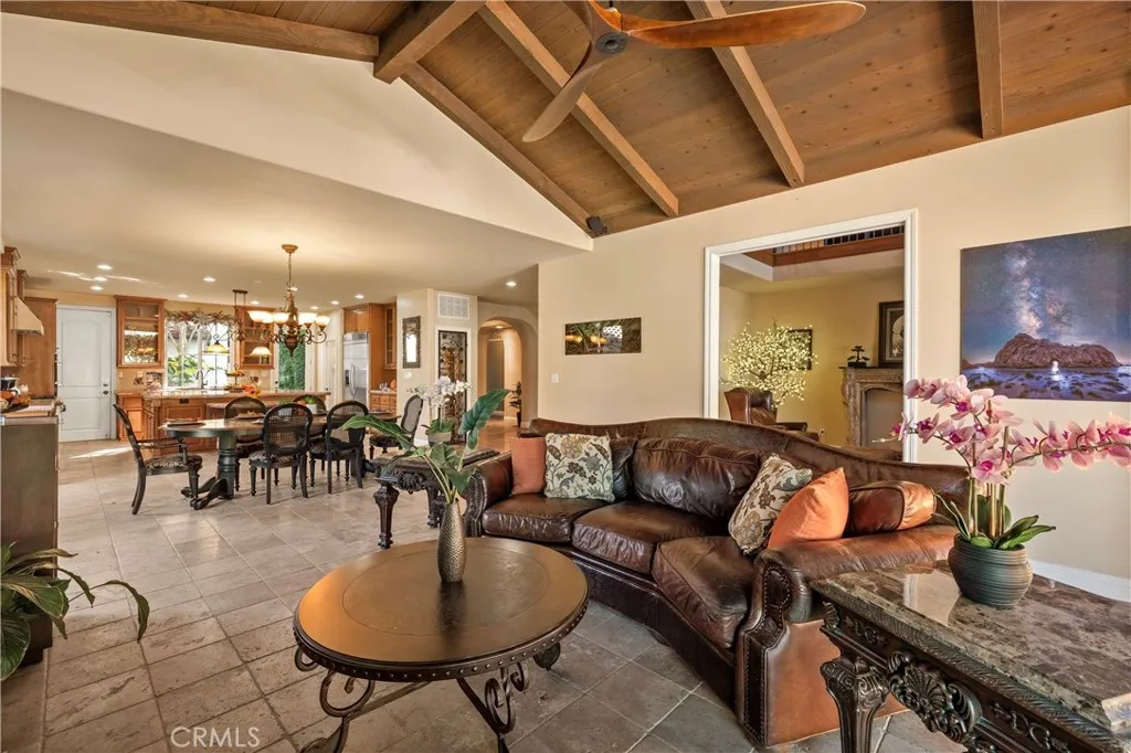 42179 Calle Paramo, Murrieta, California 92562 home-pic-21