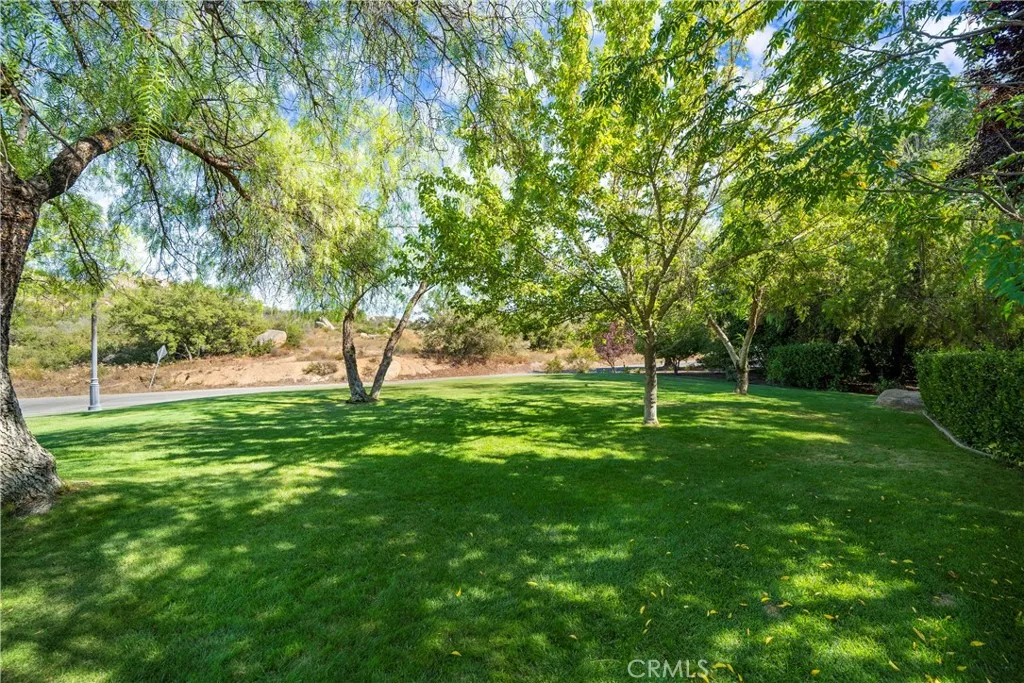 42179 Calle Paramo, Murrieta, California 92562 home-pic-15