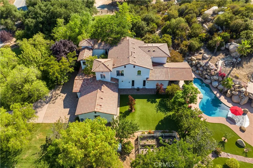 42179 Calle Paramo, Murrieta, California 92562 home-pic-44