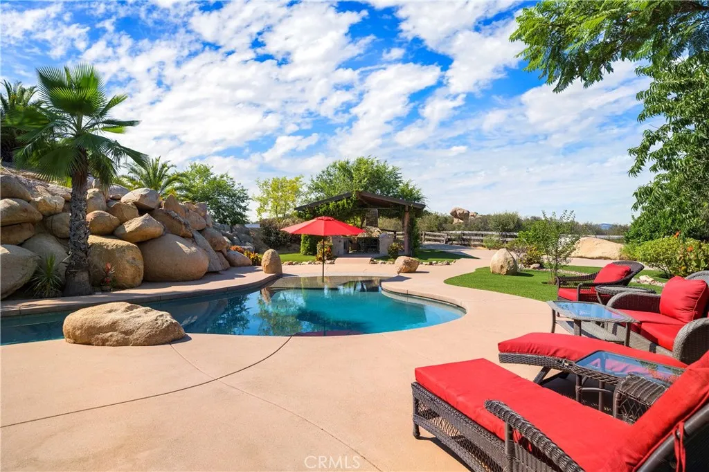 42179 Calle Paramo, Murrieta, California 92562 home-pic-0