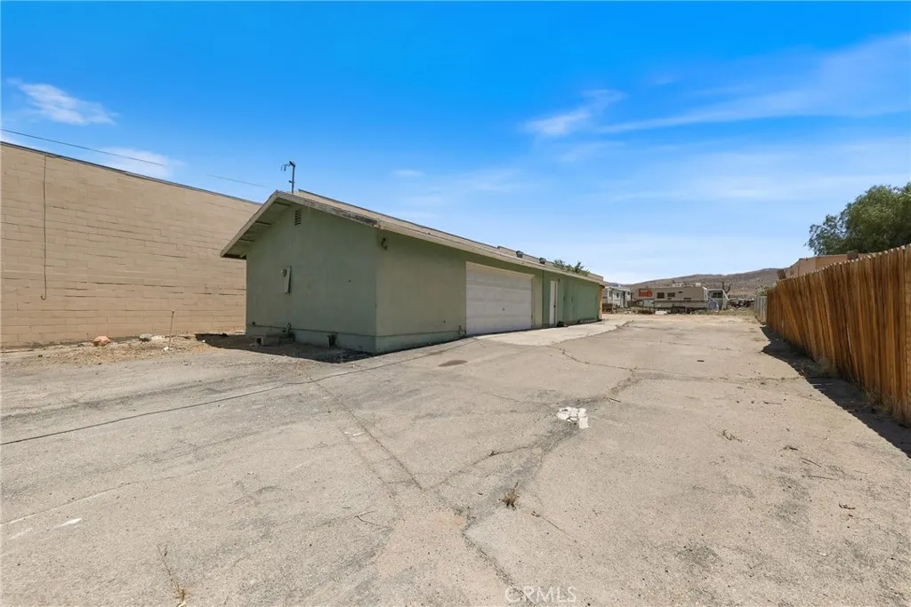 7812 Pearblossom, Littlerock, California 93543 home-pic-23