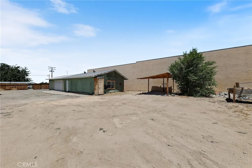 7812 Pearblossom, Littlerock, California 93543 home-pic-25