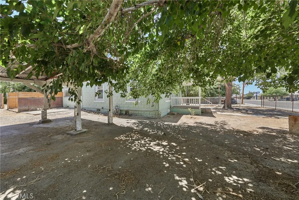 7812 Pearblossom, Littlerock, California 93543 home-pic-1