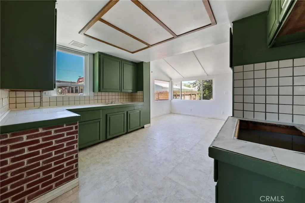 7812 Pearblossom, Littlerock, California 93543 home-pic-8