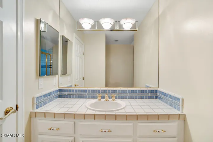 506 Ravensbury St- HsHProd-16