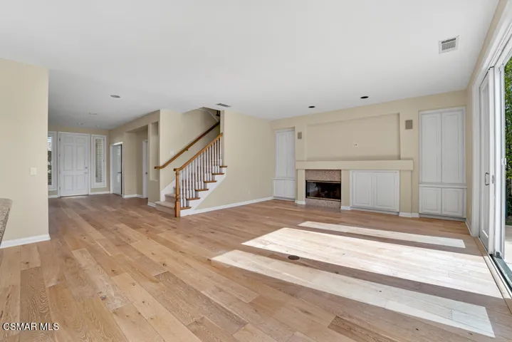 506 Ravensbury St- HsHProd-26