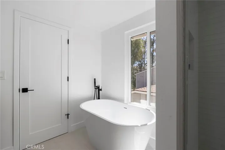 Primary Ensuite Bathroom 4