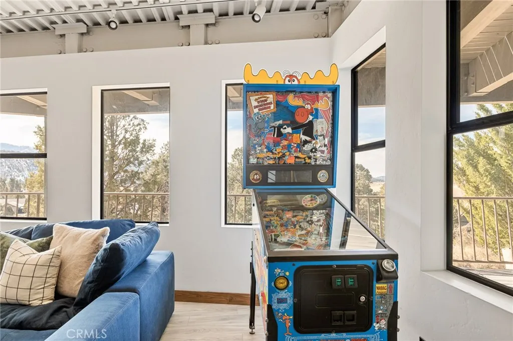 1347 Spruce Lane, Big Bear City, California 92314 home-pic-12