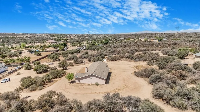 11221 Omelveny Road, Oak Hills, California 92344
