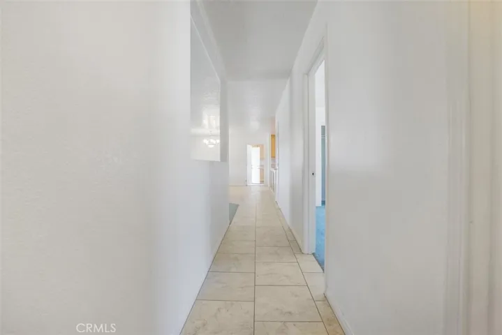 11221 Omelveny Road, Oak Hills, California 92344