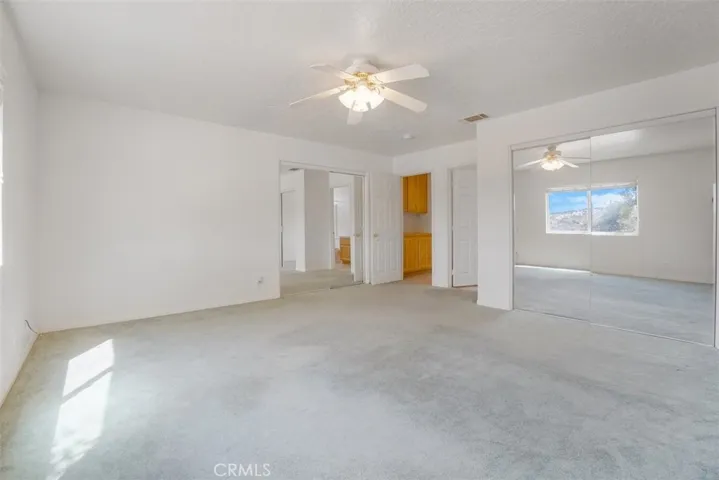 11221 Omelveny Road, Oak Hills, California 92344