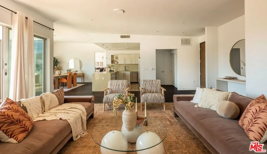 855 N Croft Avenue Ph4, West Hollywood, California 90069 home-pic-9