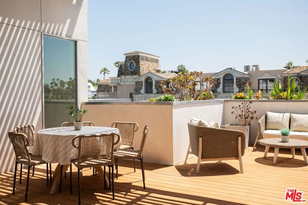 855 N Croft Avenue Ph4, West Hollywood, California 90069 home-pic-29