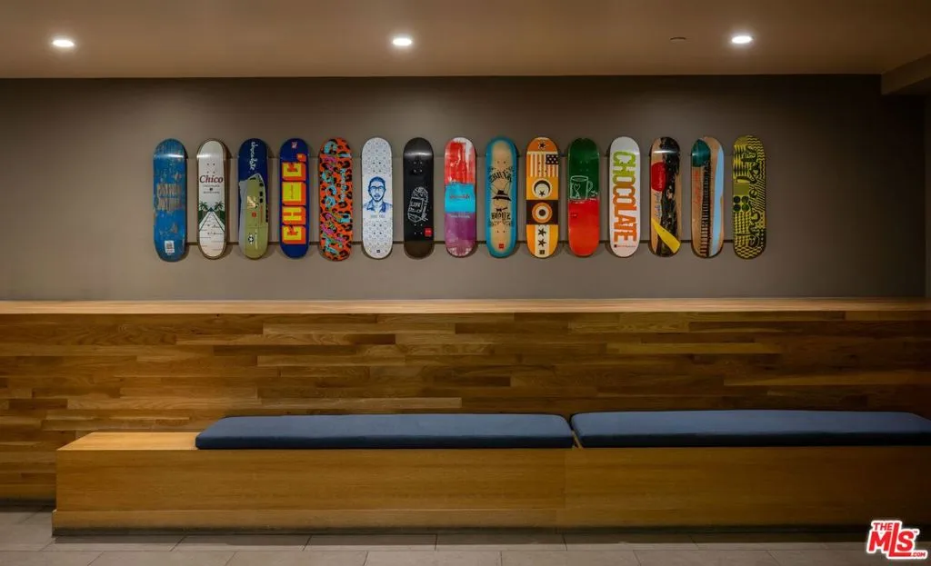 855 N Croft Avenue Ph4, West Hollywood, California 90069 home-pic-2