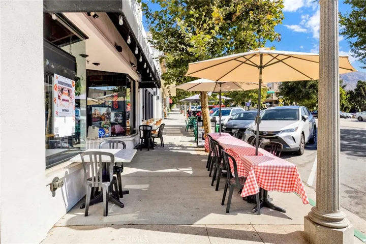 41 N Baldwin Avenue, Sierra Madre, California 91024