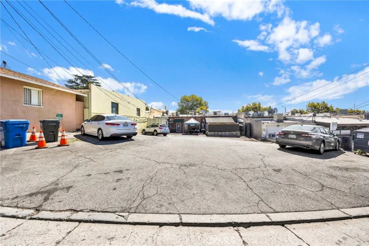 41 N Baldwin Avenue, Sierra Madre, California 91024
